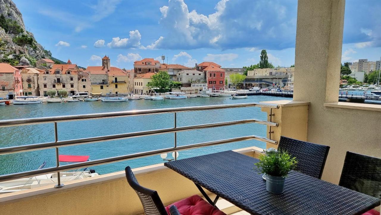 Appartamento Mitra Zonata Blue Omiš Esterno foto