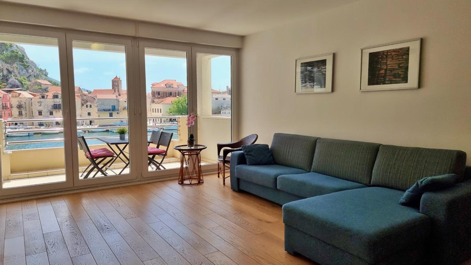 Appartamento Mitra Zonata Blue Omiš Esterno foto